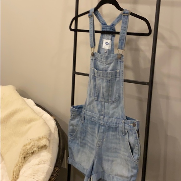 Old navy denim shortalls - Picture 2 of 4